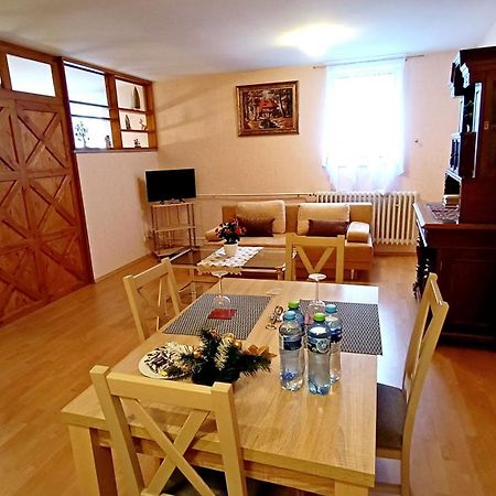 Apartments Stubsi With Colonnade View Karlovy Vary Luaran gambar